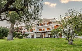 Katerina'S Garden Mola Kaliva
